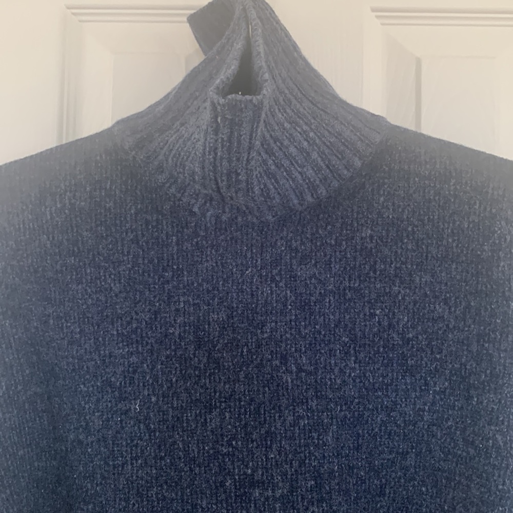 Guess turtleneck sweater, made in Italy, original, XL